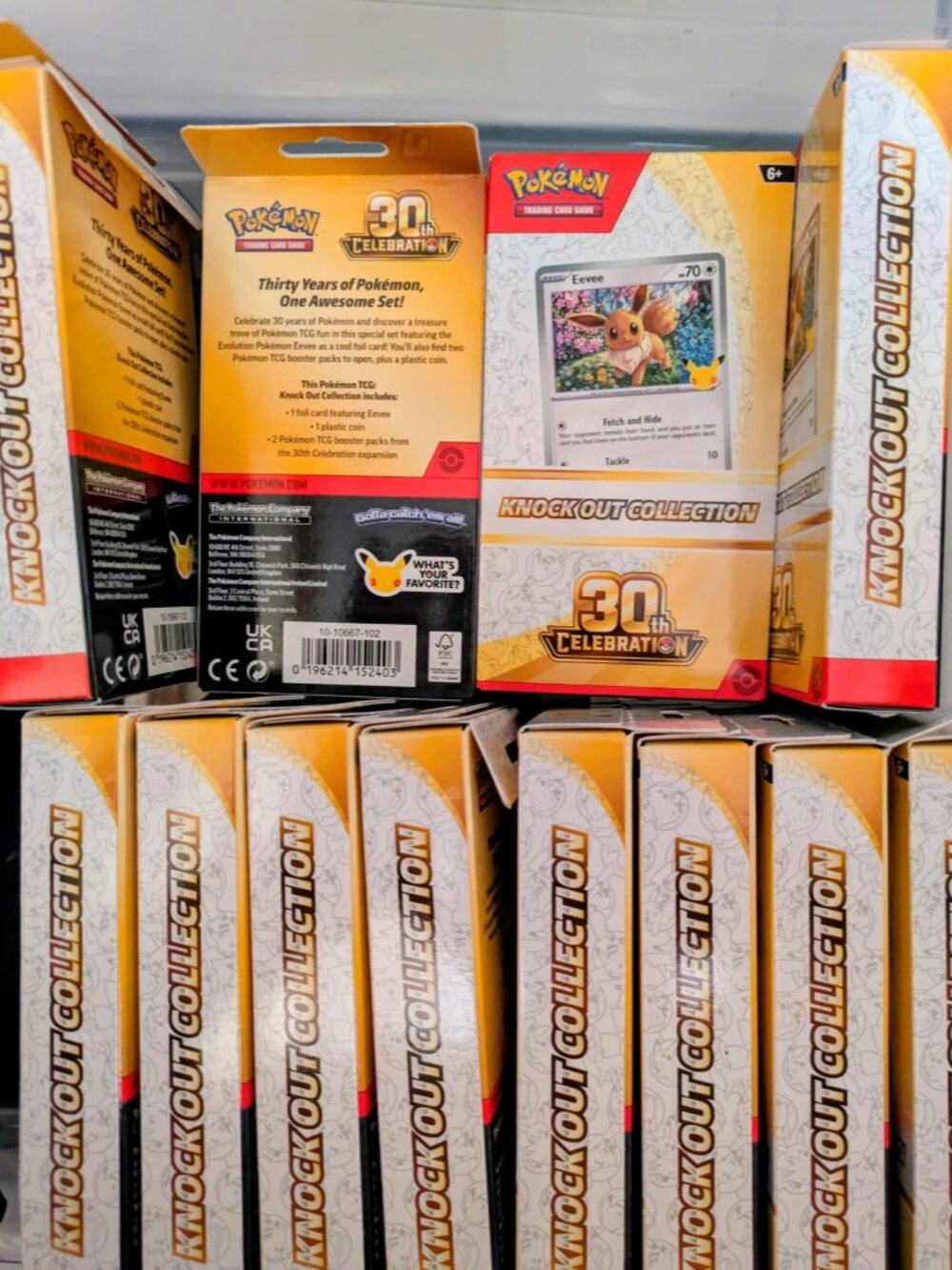 Pokemon 30th Celebration Knock Out Collection Box Pokemon Cards - Picture 3 of 4